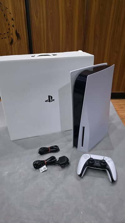 ps5 1200 series disk edition 10/10