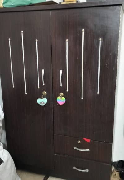 2door almari