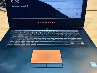 Alienware 15 R3 Gaming Laptop i7-7700HQ / GTX 1060 / 16GB RAM / RGB Ke