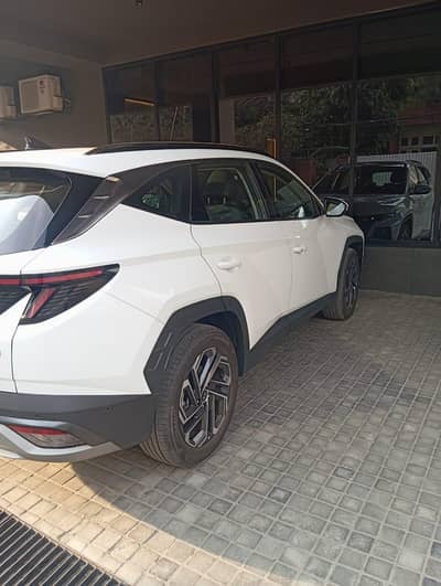 Hyundai Tucson AWD Signature