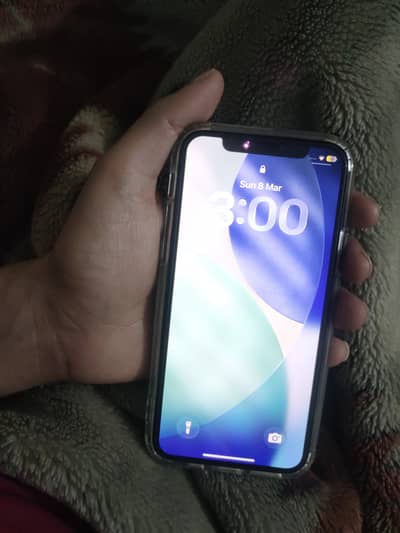 11 pro LLA modle 92 original water pack 1 hand used mobile