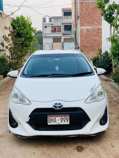 Toyota aqua g package