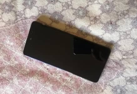 infinix hot 40 available  for sale in neat and clean condition.