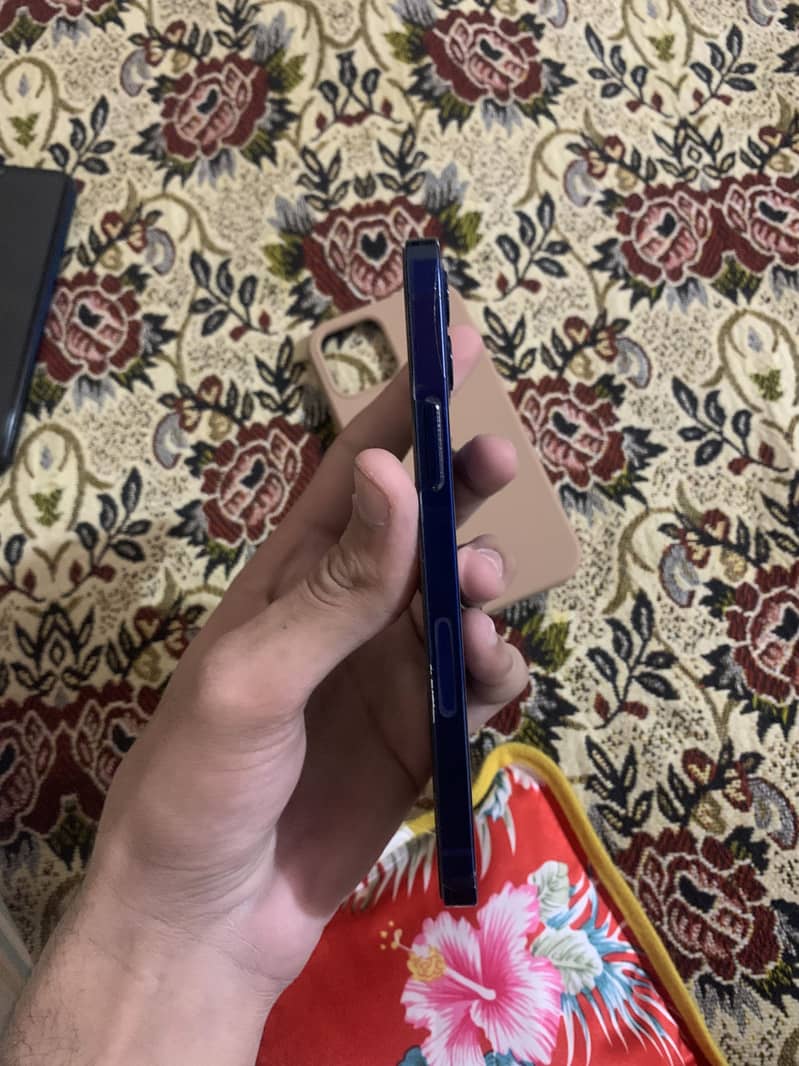 iphone 12 2