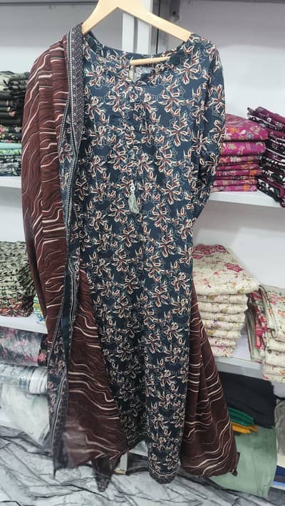 Ladies Tailor, Stitching