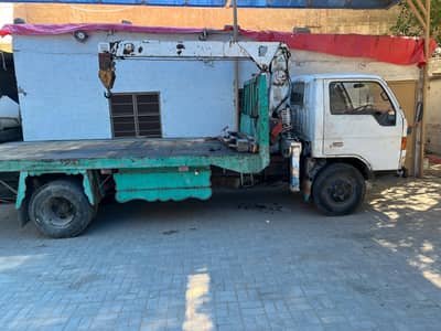 mazda titan 3500 Crane