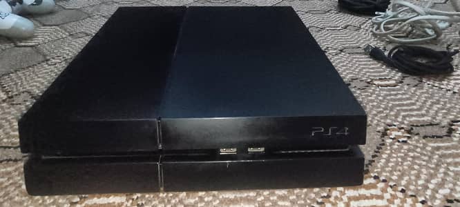 Ps4 11 version jailbreak fat model with two controllers