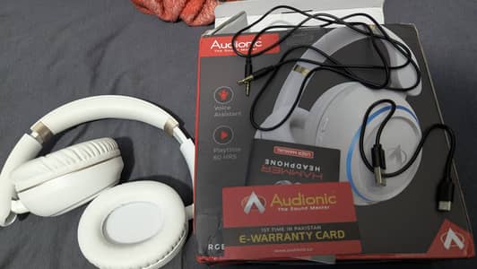Audionic hammers headphones , genuine, just one day of usage