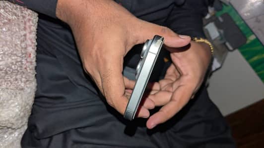 Iphone 15 pro max Pta approved