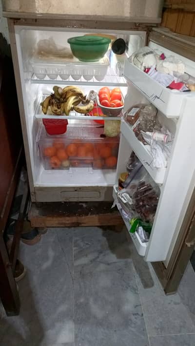 Dawlance fridge model number 9122 D r for sale