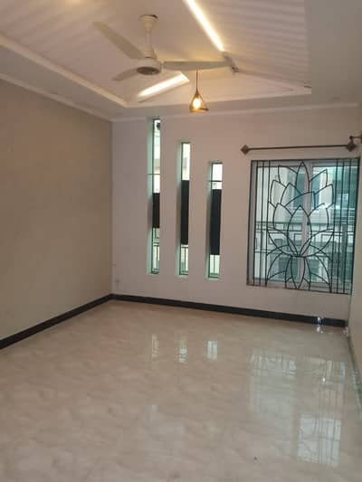 5 Marla 1s floor available for Rent