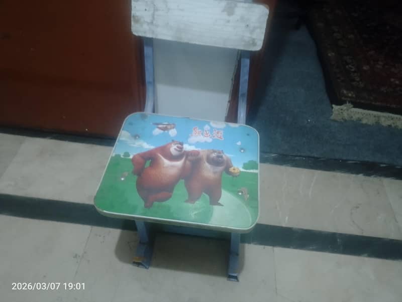 Kids Study Table 7