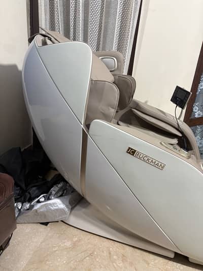 JC Buckman ReviveUs Massage Chair TMC213 – Like New | Warranty