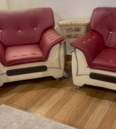 comfortable and best condition imported sofa set 7 seater for sale