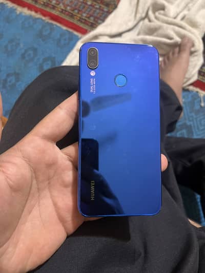 Huawei nova 3i