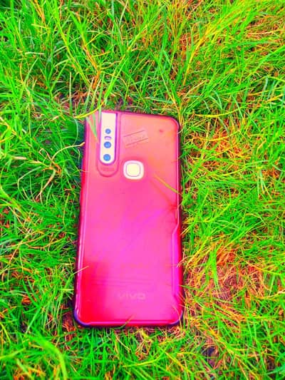 front camera open hote hue arta hai