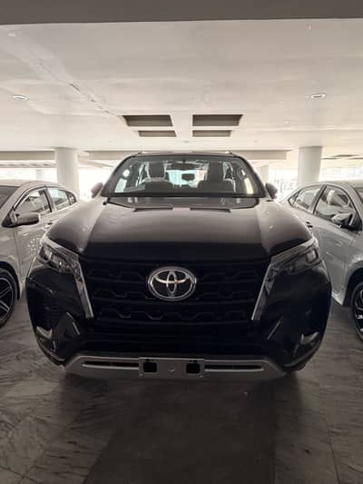 Toyota Fortuner V 2.7 2026