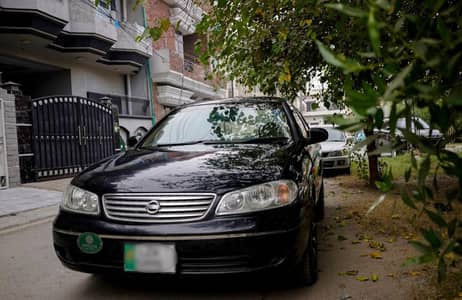 Nissan Sunny 2005 model  Jenuine