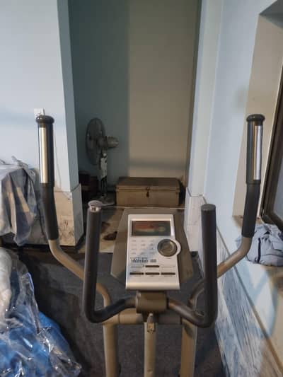York Eliptical Exercise Machine