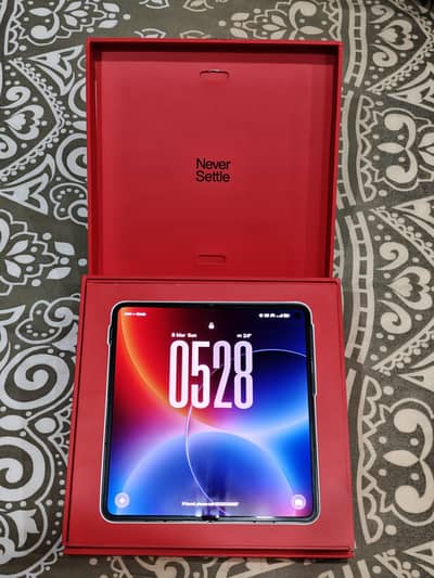 One Plus Open 16/512 Complete Box Foldable Phone