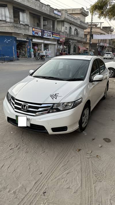 Honda City IVTEC 2017 33100 km driven bumper to bumber geniun