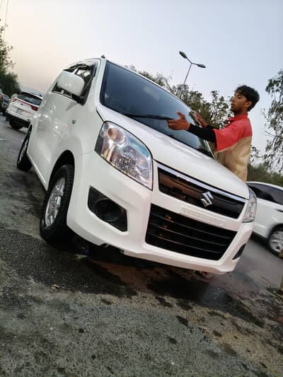 Suzuki Wagon R AGS Automatic