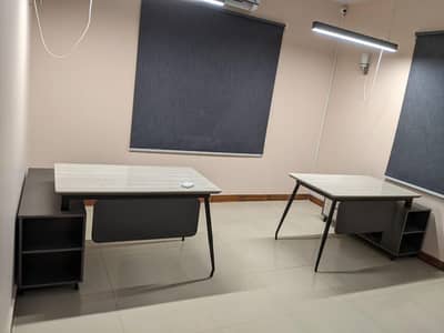 office table 2.5 ft by 5 ft