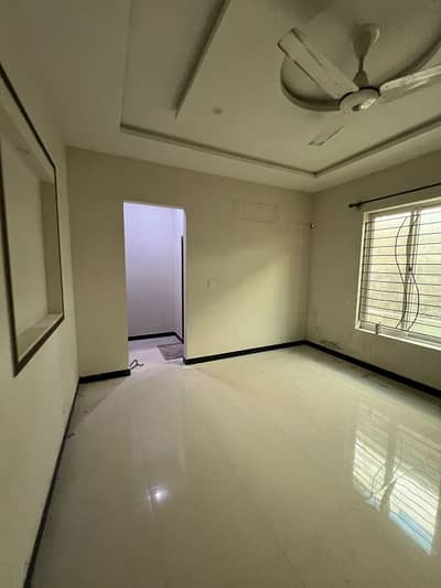 Independent Seperate House 7 Marla Double Story House for Rent in CBR Town Prime Location This House) Gas Available