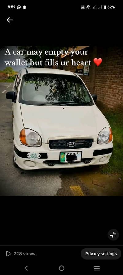 Hyundai Santro white colour
