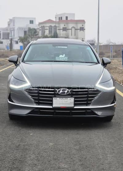 2.0 Sonata as good as a brand new car for sale
