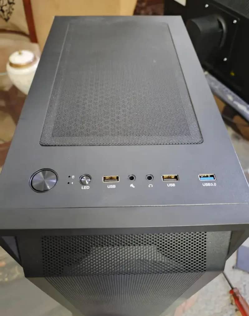 Gaming PC Core i7-7700 |Gtx 1080 8gb |16Gb Ram / 256gb Nvme 4