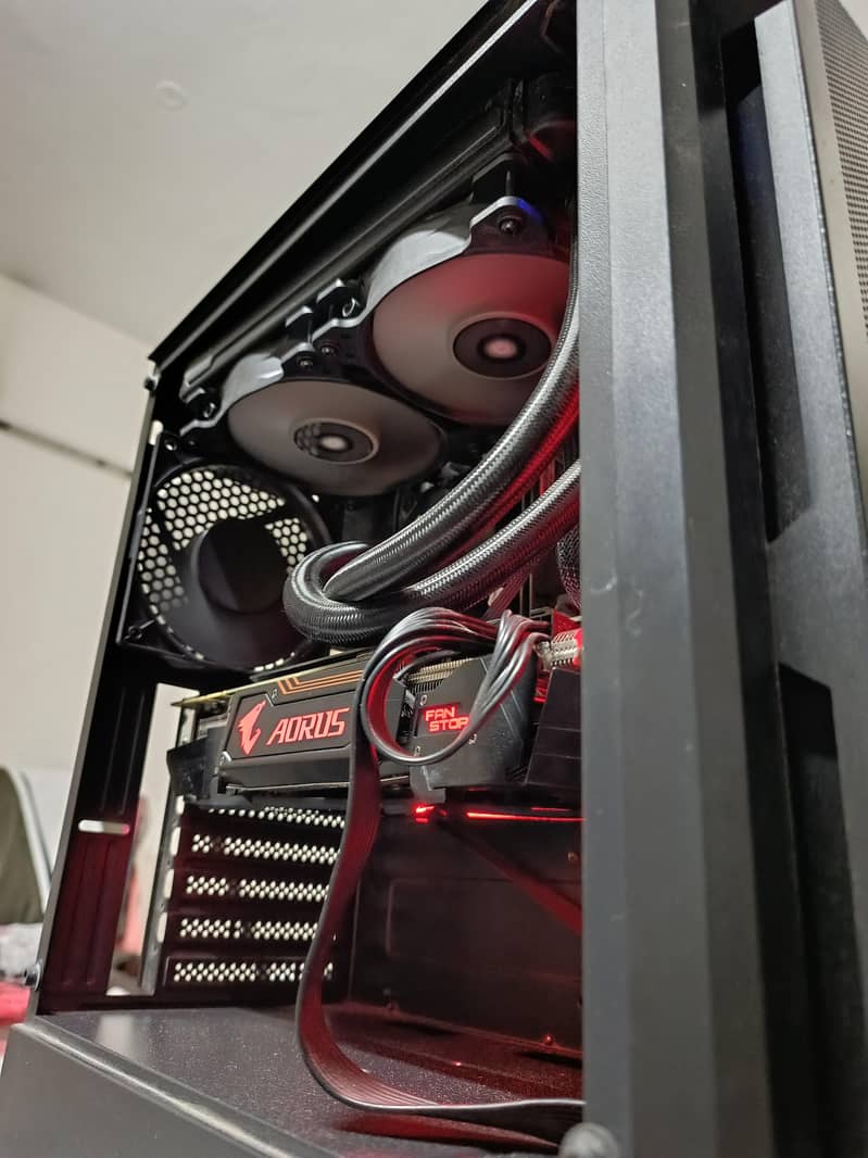 Gaming PC Core i7-7700 |Gtx 1080 8gb |16Gb Ram / 256gb Nvme 5