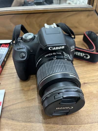 DSLR Canon eos 2000d