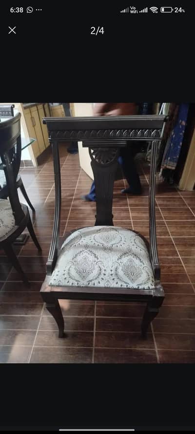 dining table urgent for sale in karachi contact number ,03082956935