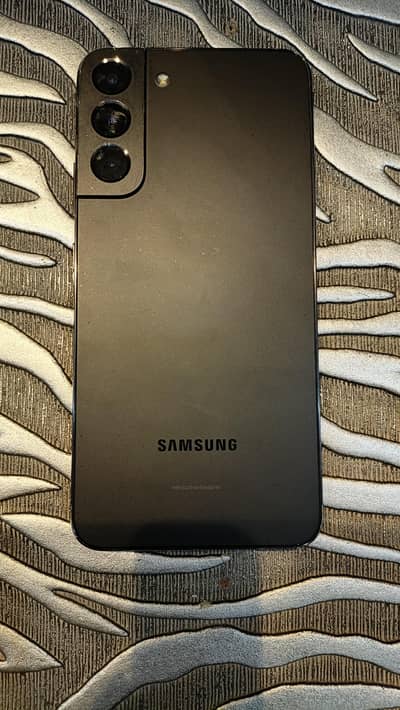 Samsung Galaxy S22 Plus - Flagship Performance - Phantom Black