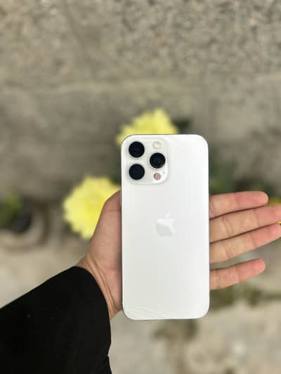 16 pro max unlock 4 months esim back crack