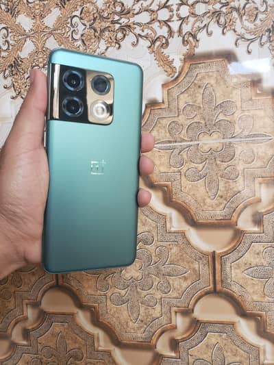 oneplus 10 pro 12gb ram 256gb 5g Volcanic Green colour 10/10