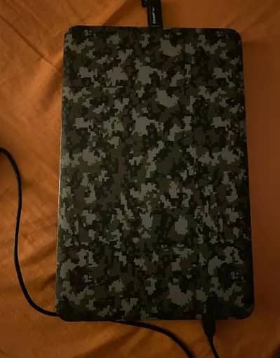 HP pavilion G7 AMD 17 inch