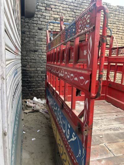 United 100 cv loader