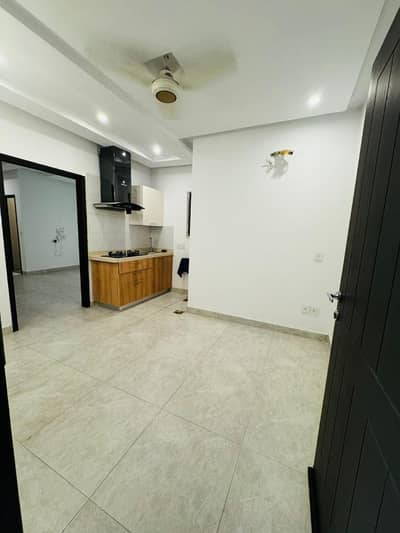 E 11 3 markaz 2bed apartment for rent bachelor