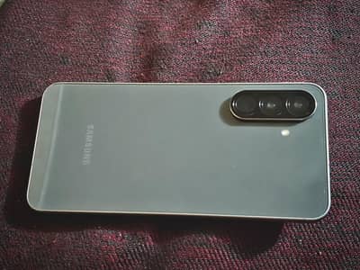 just like new,,no scratch at all