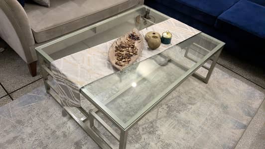 Central table and 2 side tables