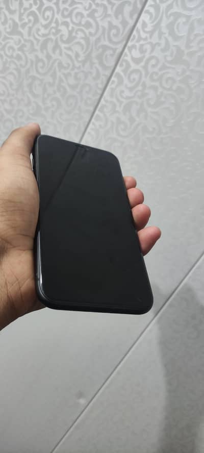 iphone 11 mdm 64 gb  waterpack