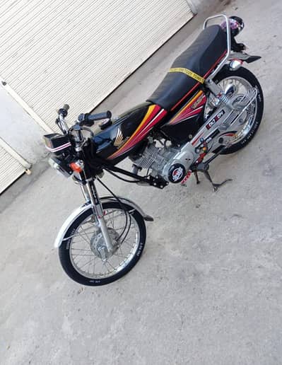 Honda 125cc bike urgent for sale 03708336174