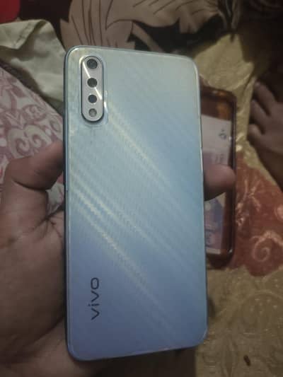 vivo S1