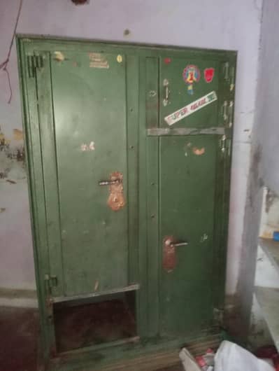 okay rumali hai kapde wali