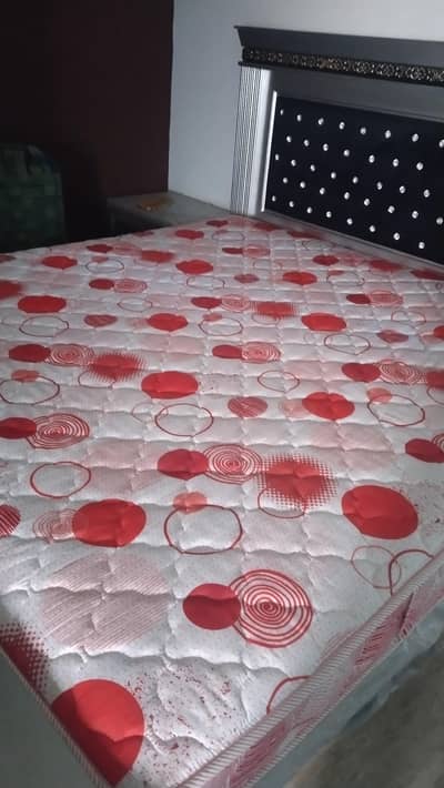 Bed set with dressing table