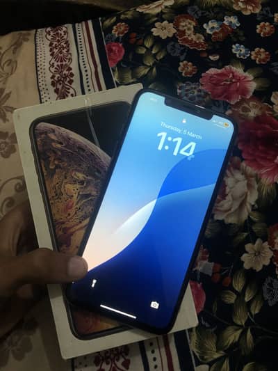 iphone xsmax dual Pta with box