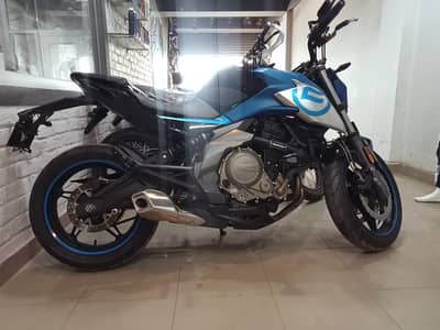 CF Moto 650 TR-G 2023