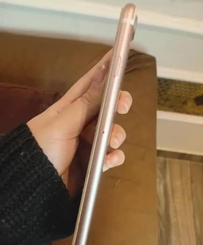 iphone 7 plus 128 GB my WhatsApp number 03 25 022 67 56